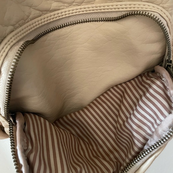 Vegan Leather Backpack NWT - Picture 4 of 8